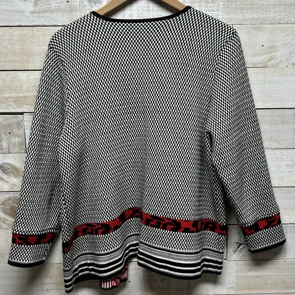 Chicos Sweater Cardigan Jacket Womens 2 US 12 Large Black Red Artsy Geometric - Picture 5 of 9